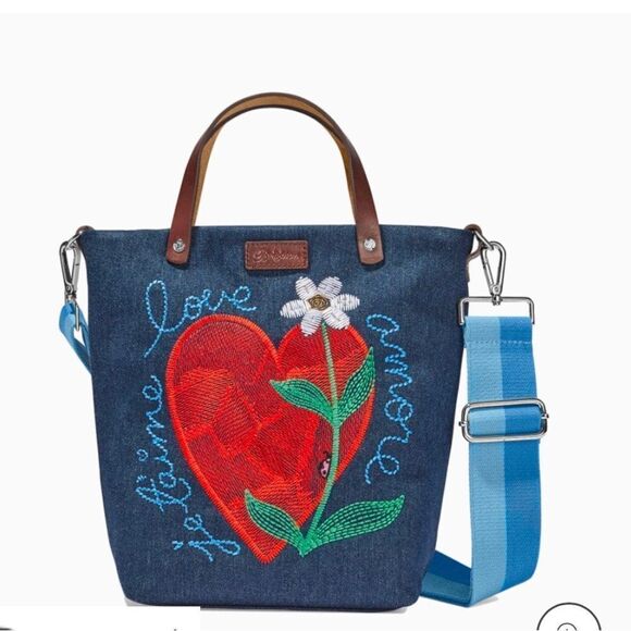 Brighton Amore Heart Embroidered Medium Messenger Bag NWT - Picture 1 of 12